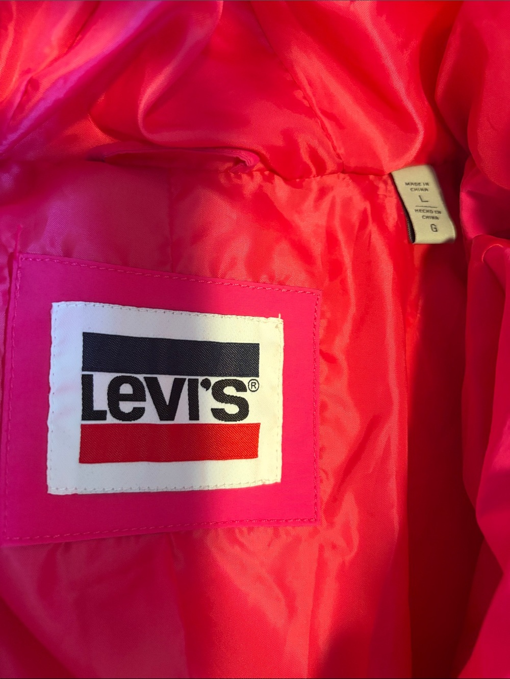 Levi's Bright Pink Hooded woman’s Puffer Jacket - Picture 8 of 8